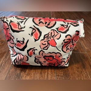 NWOT Giani Bernini crossbody bag. Non-leather. Adjustable strap.